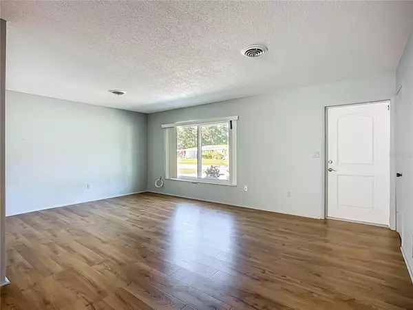 Venice, FL 34293,595 W SEMINOLE DR