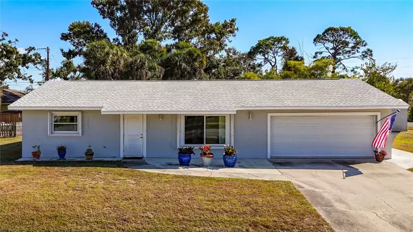 595 W SEMINOLE DR, Venice, FL 34293