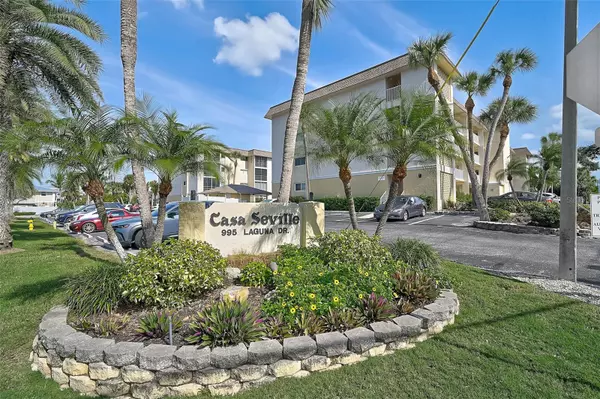 Venice, FL 34285,995 LAGUNA DR #103