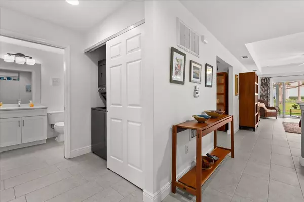 North Port, FL 34287,5747 SABAL TRACE DR #103