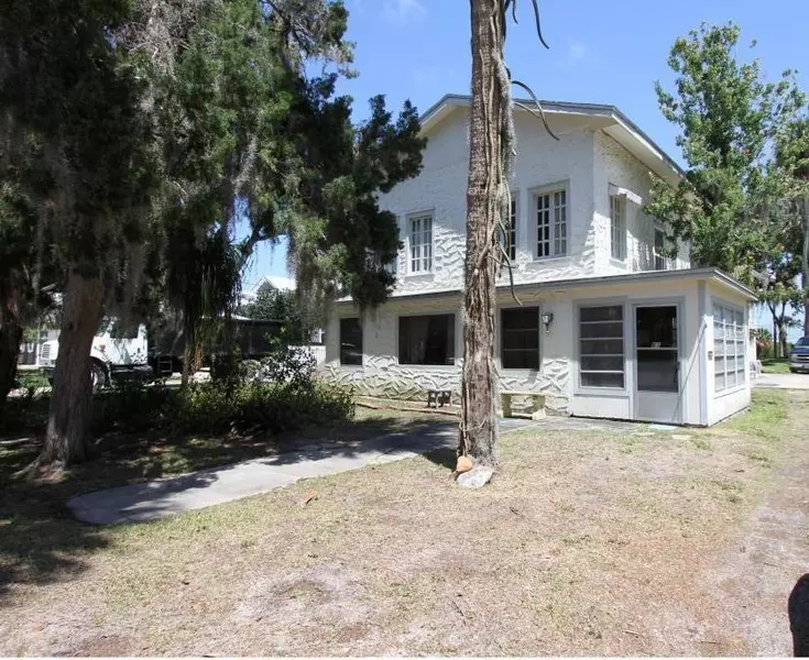 619 Faulkner ST, New Smyrna Beach, FL 32168