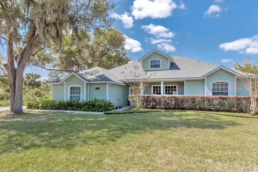 2560 Chester AVE, New Smyrna Beach, FL 32168