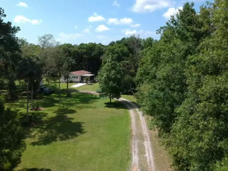 569 Maytown RD, Oak Hill, FL 32759