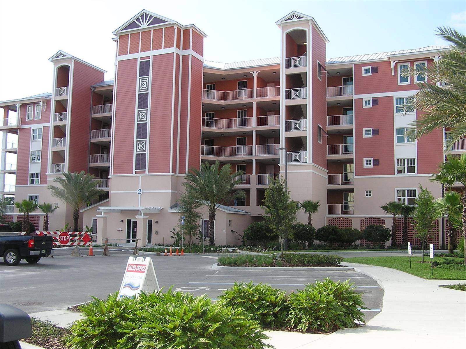 New Smyrna Beach, FL 32169,2 N Riverwalk DR #2-505