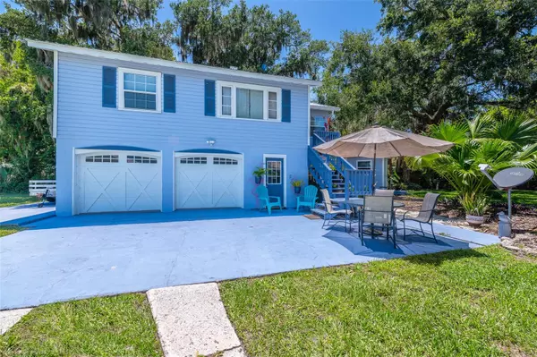 New Smyrna Beach, FL 32168,620 Faulkner ST