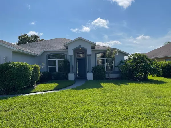 1802 Arash CIR, Port Orange, FL 32128