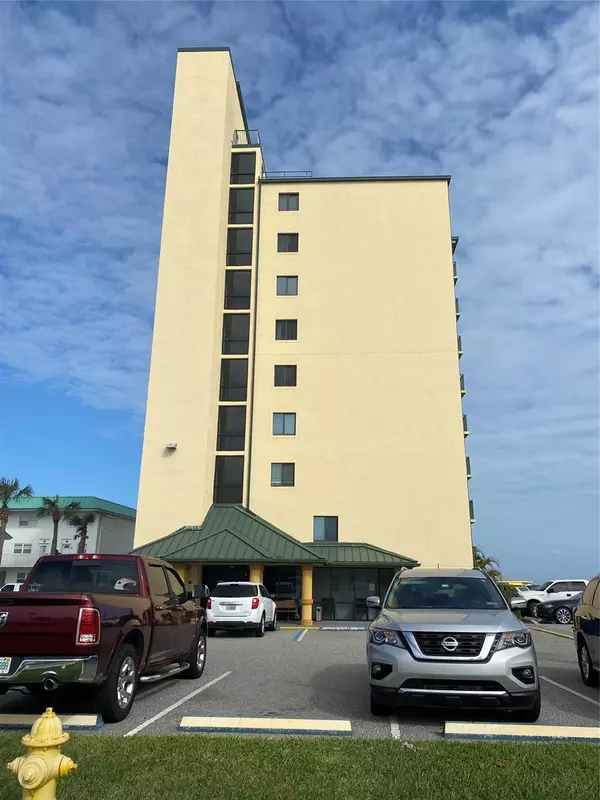 3647 S Atlantic AVE #204, Daytona Beach Shores, FL 32118