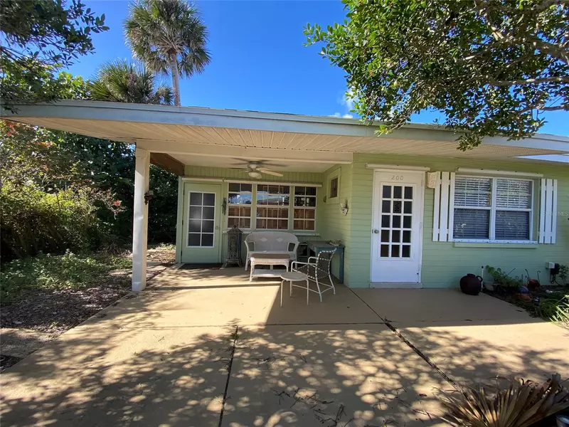 200 N Cooper ST, New Smyrna Beach, FL 32169