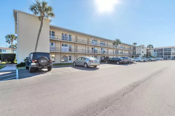 Daytona Beach, FL 32114,717 S Beach Street #316C