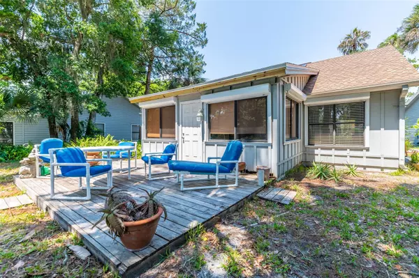 New Smyrna Beach, FL 32168,716 Pine Shores CIR