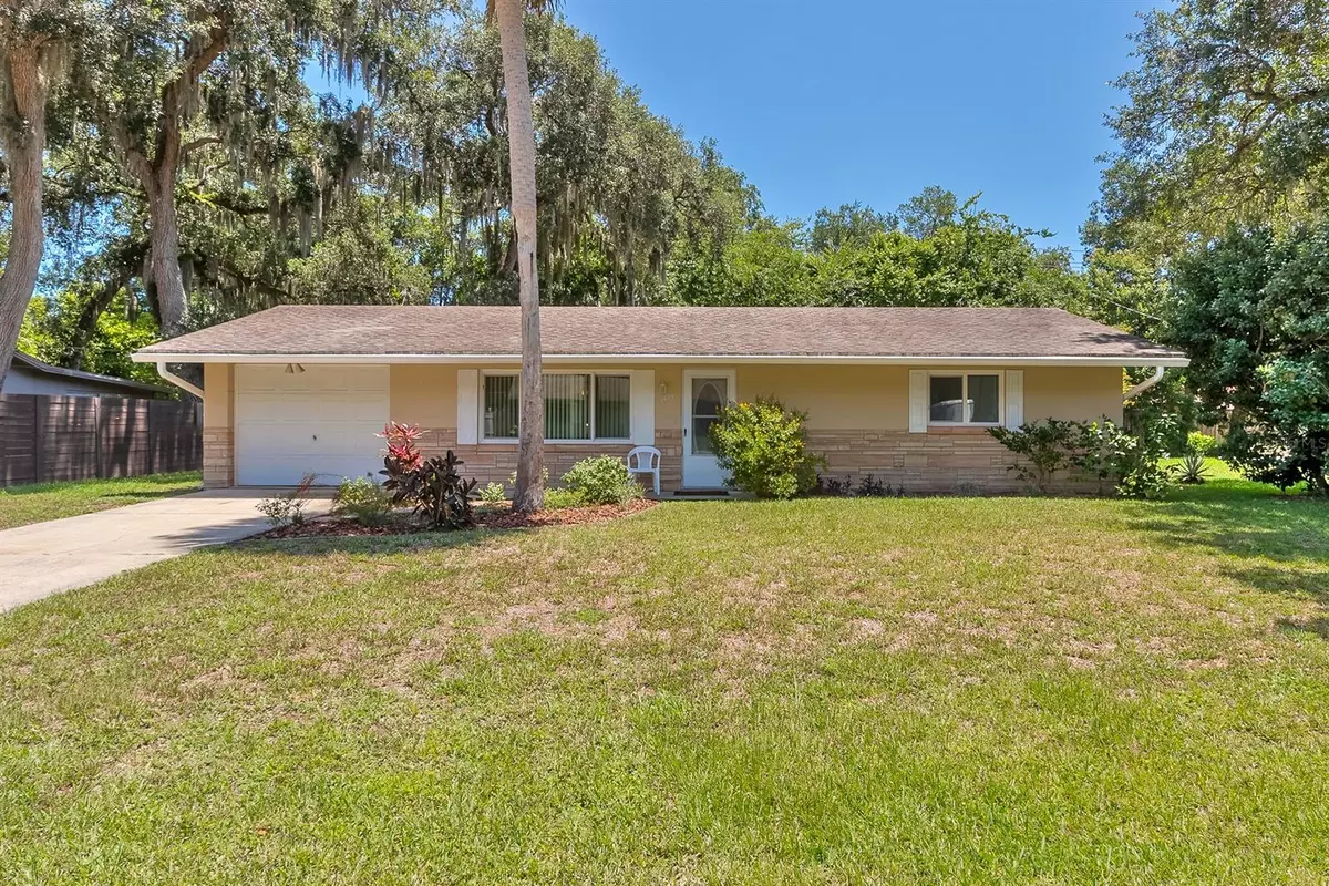 Edgewater, FL 32132,1425 Pine Tree DR