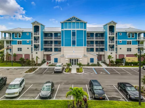 1 N Riverwalk DR #204, New Smyrna Beach, FL 32169