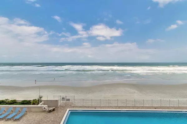 Daytona Beach Shores, FL 32118,2967 S Atlantic AVE #304