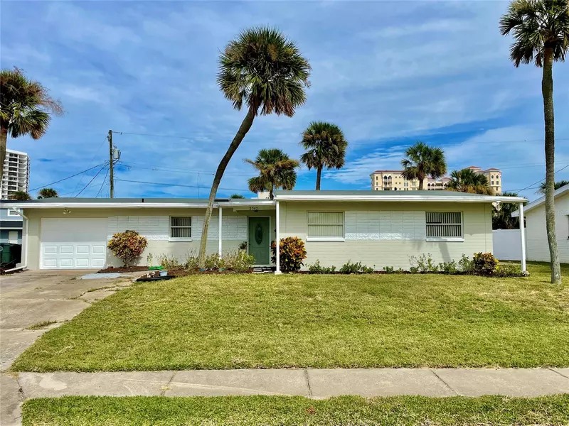 2542 W Coral Way, Daytona Beach, FL 32118