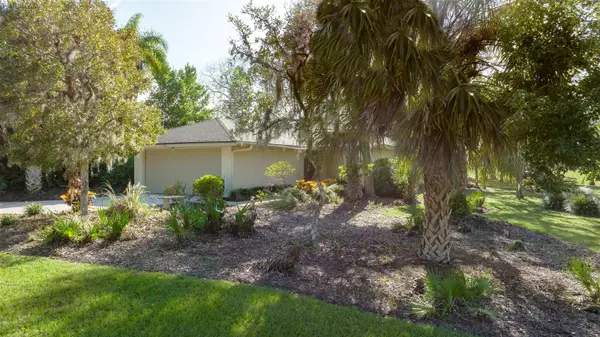 New Smyrna Beach, FL 32168,128 Oakmont LN