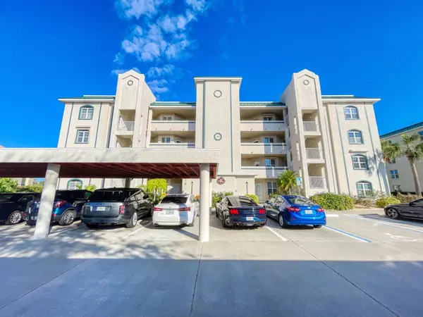 New Smyrna Beach, FL 32169,432 Bouchelle DR #302