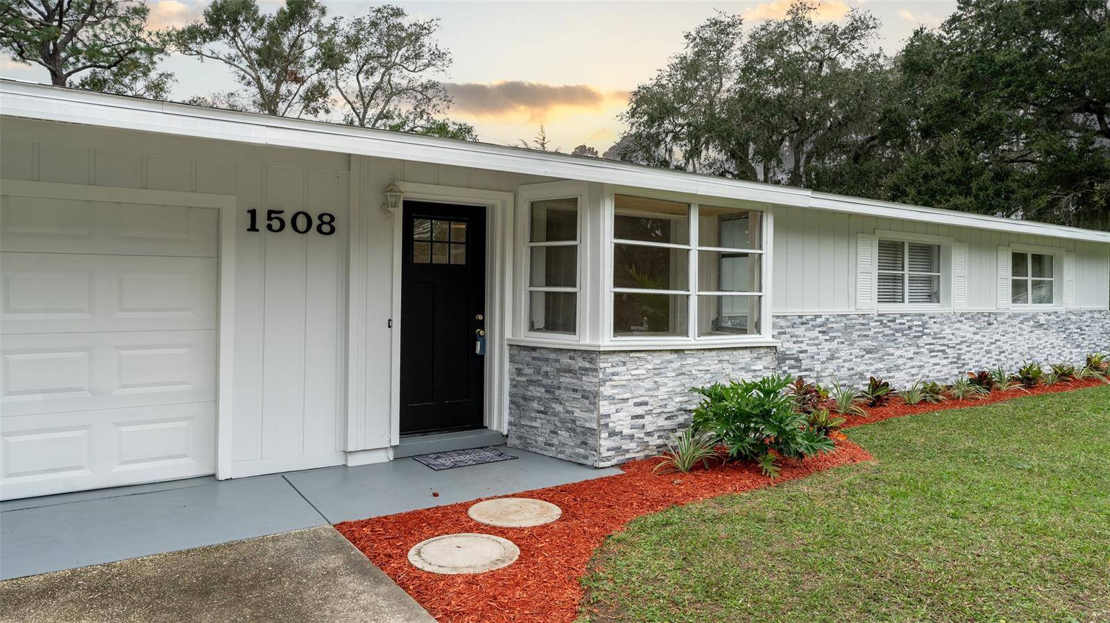 1508 Queen Palm DR, Edgewater, FL 32132