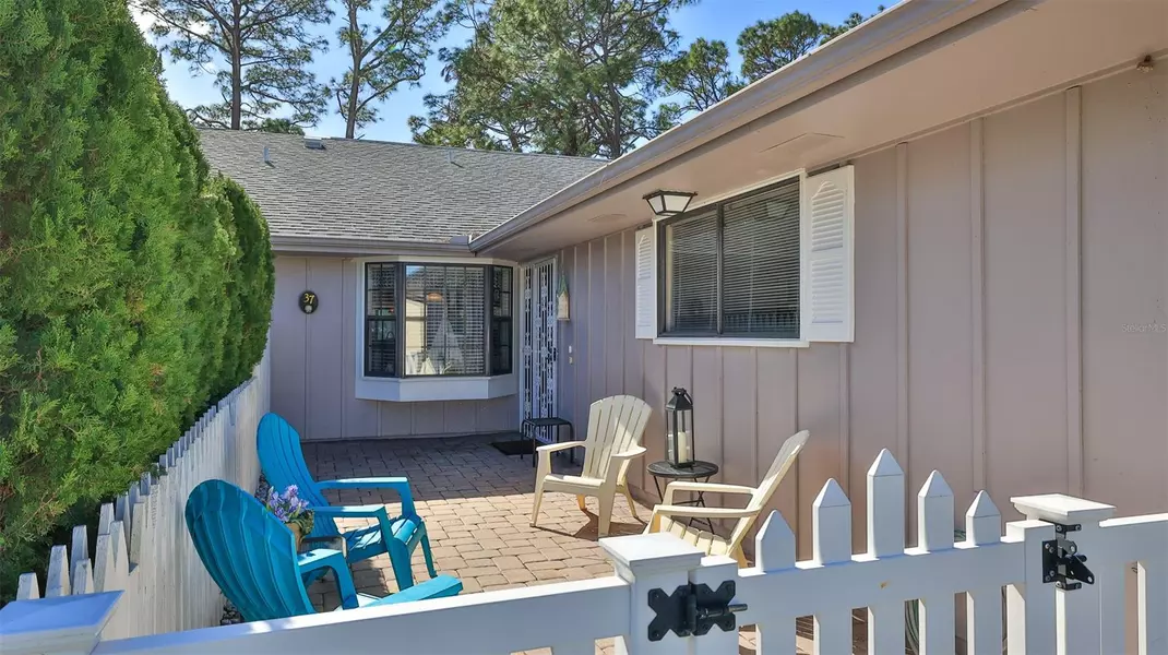 37 Lake Fairgreen CIR, New Smyrna Beach, FL 32168