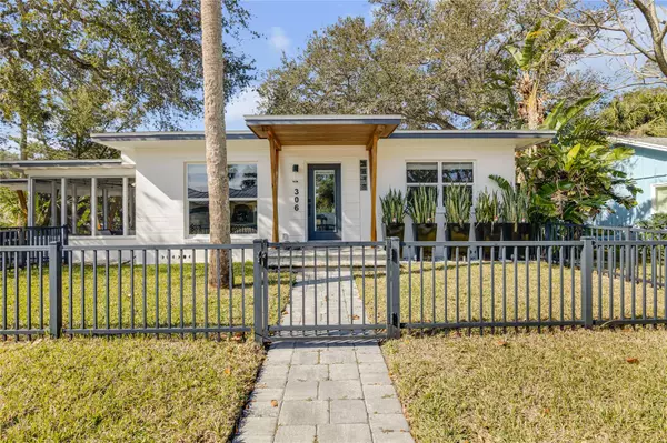 New Smyrna Beach, FL 32169,306 S Pine ST