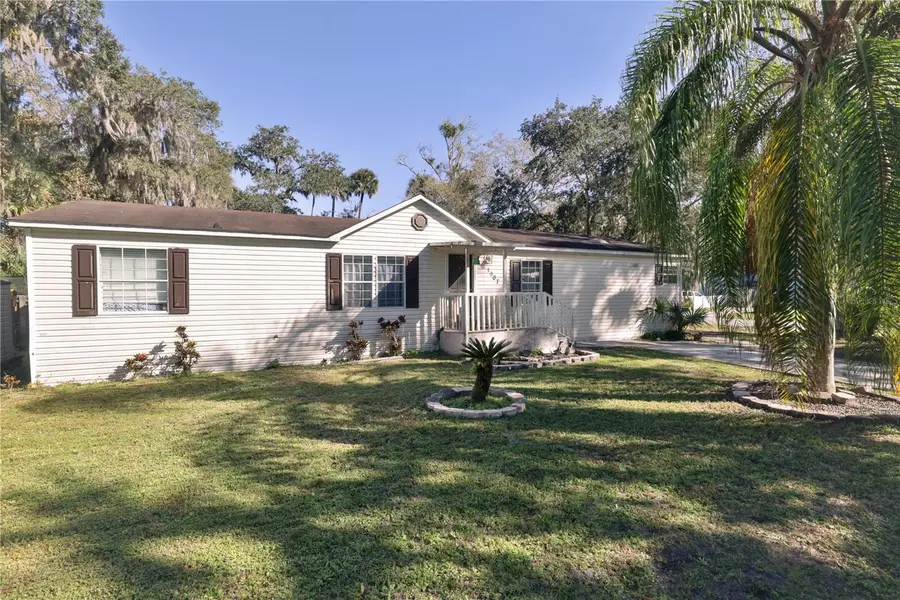 1907 MADRE ST, New Smyrna Beach, FL 32168