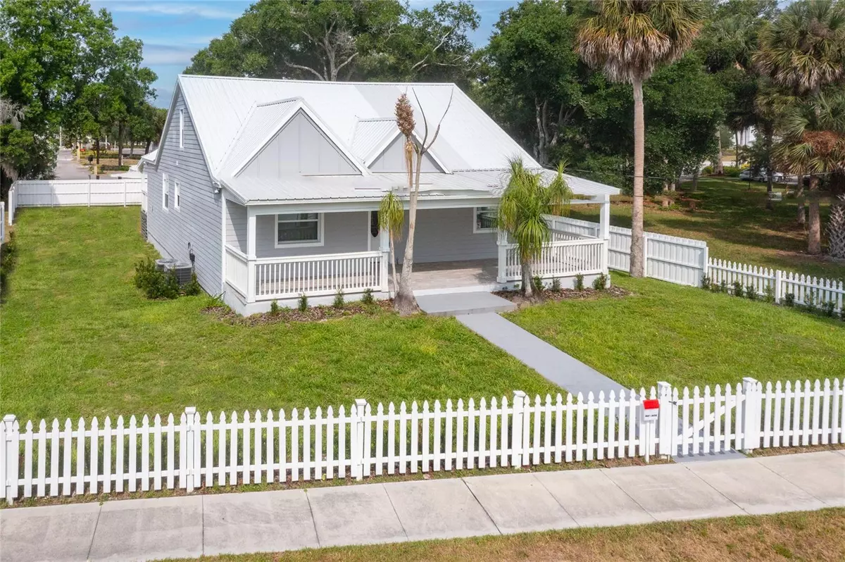 New Smyrna Beach, FL 32168,1720 MAGNOLIA ST