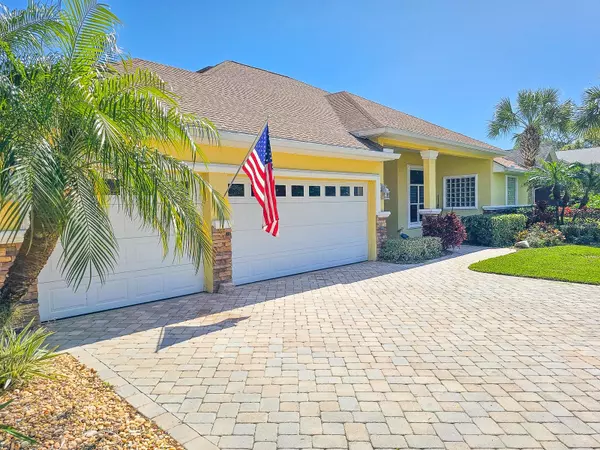 New Smyrna Beach, FL 32168,711 ALDENWOOD TRL