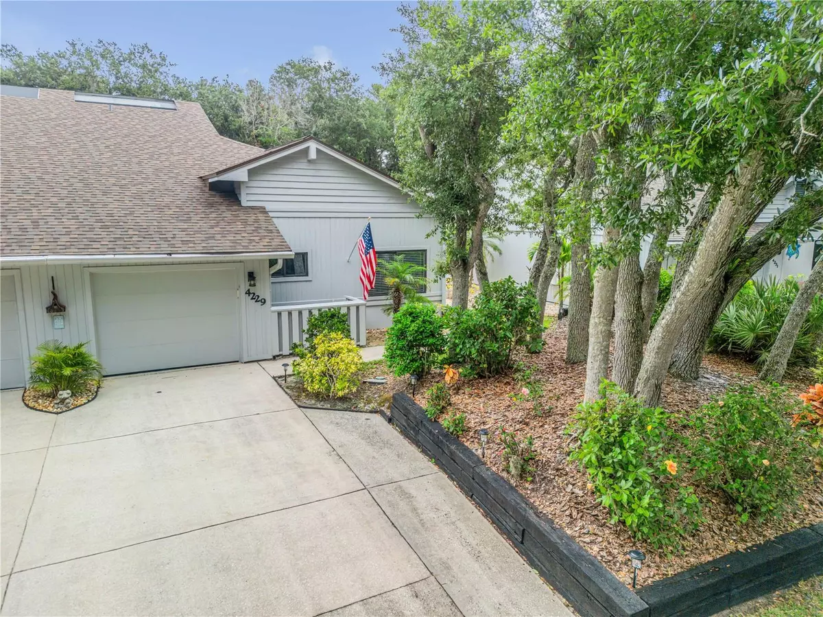 New Smyrna Beach, FL 32169,4229 GULL CV