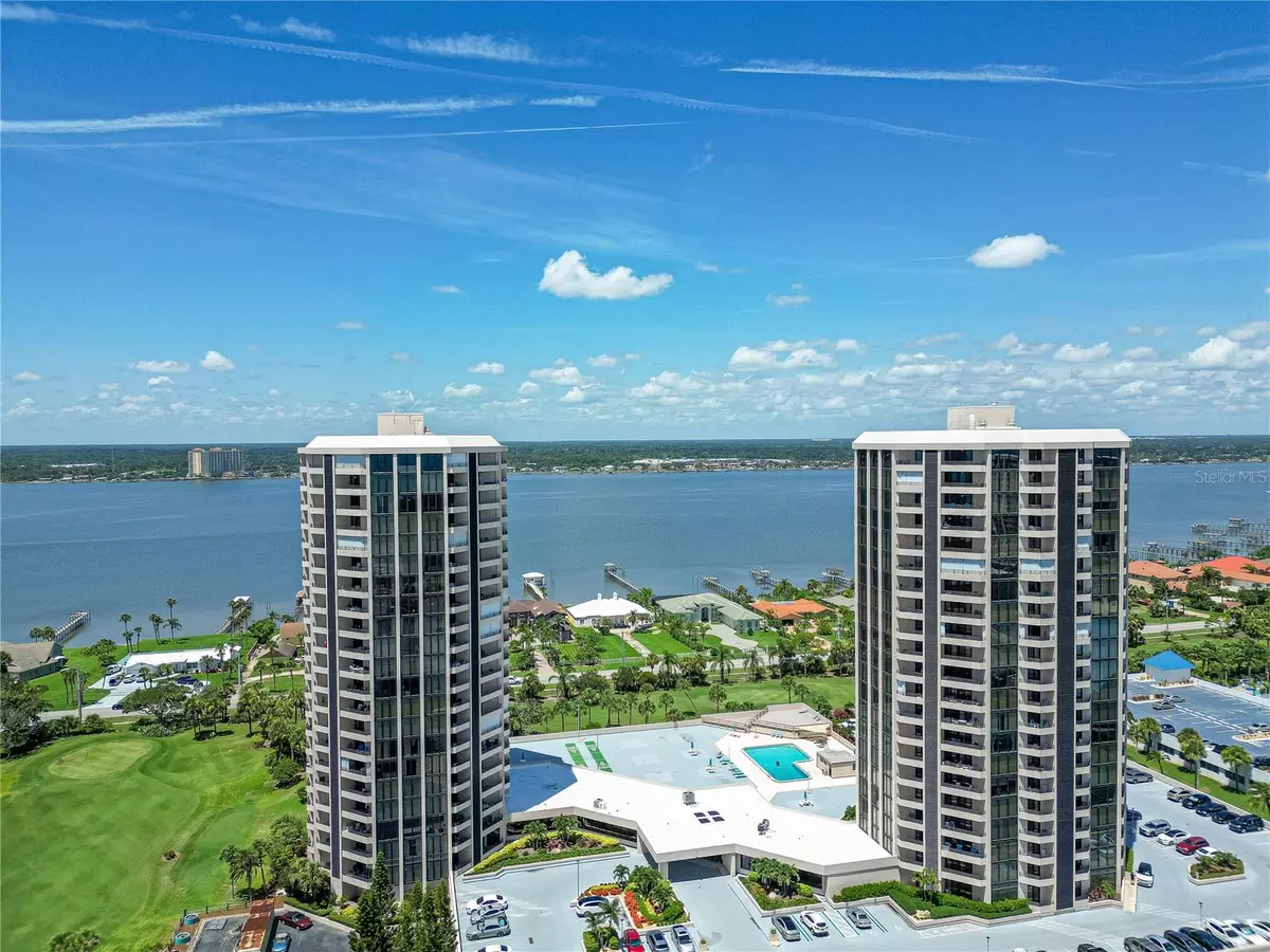 Daytona Beach, FL 32118,1 OCEANS WEST BLVD #20B1