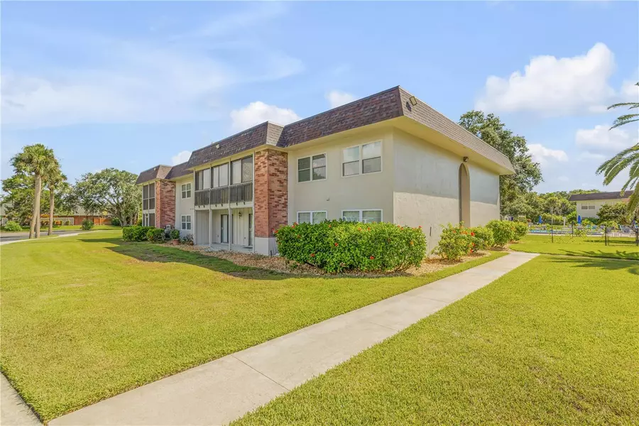 3800 SAXON DR #B28, New Smyrna Beach, FL 32169