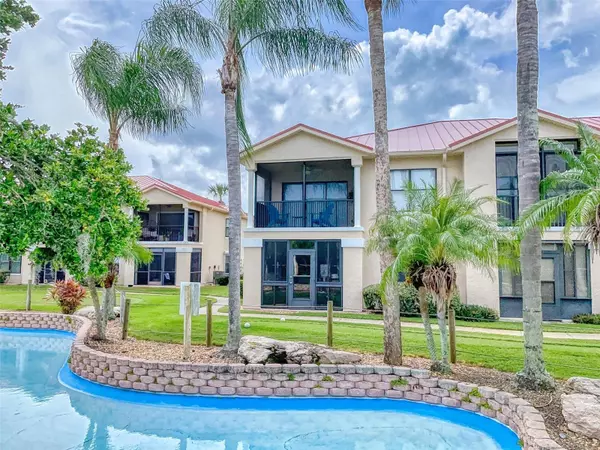 New Smyrna Beach, FL 32169,406 BOUCHELLE DR #206