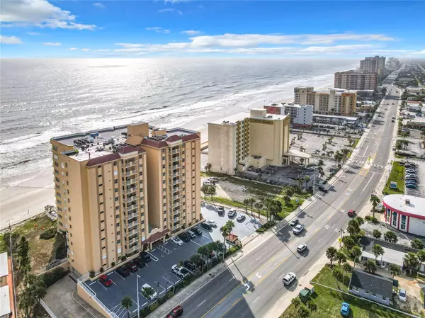 Daytona Beach Shores, FL 32118,3145 S ATLANTIC AVE #405