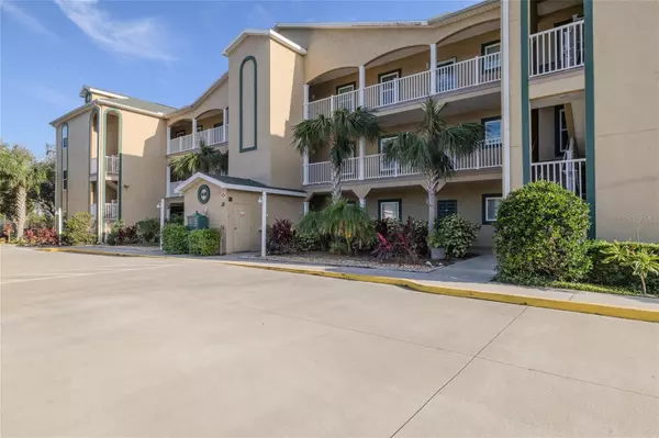 468 BOUCHELLE DR #327, New Smyrna Beach, FL 32169