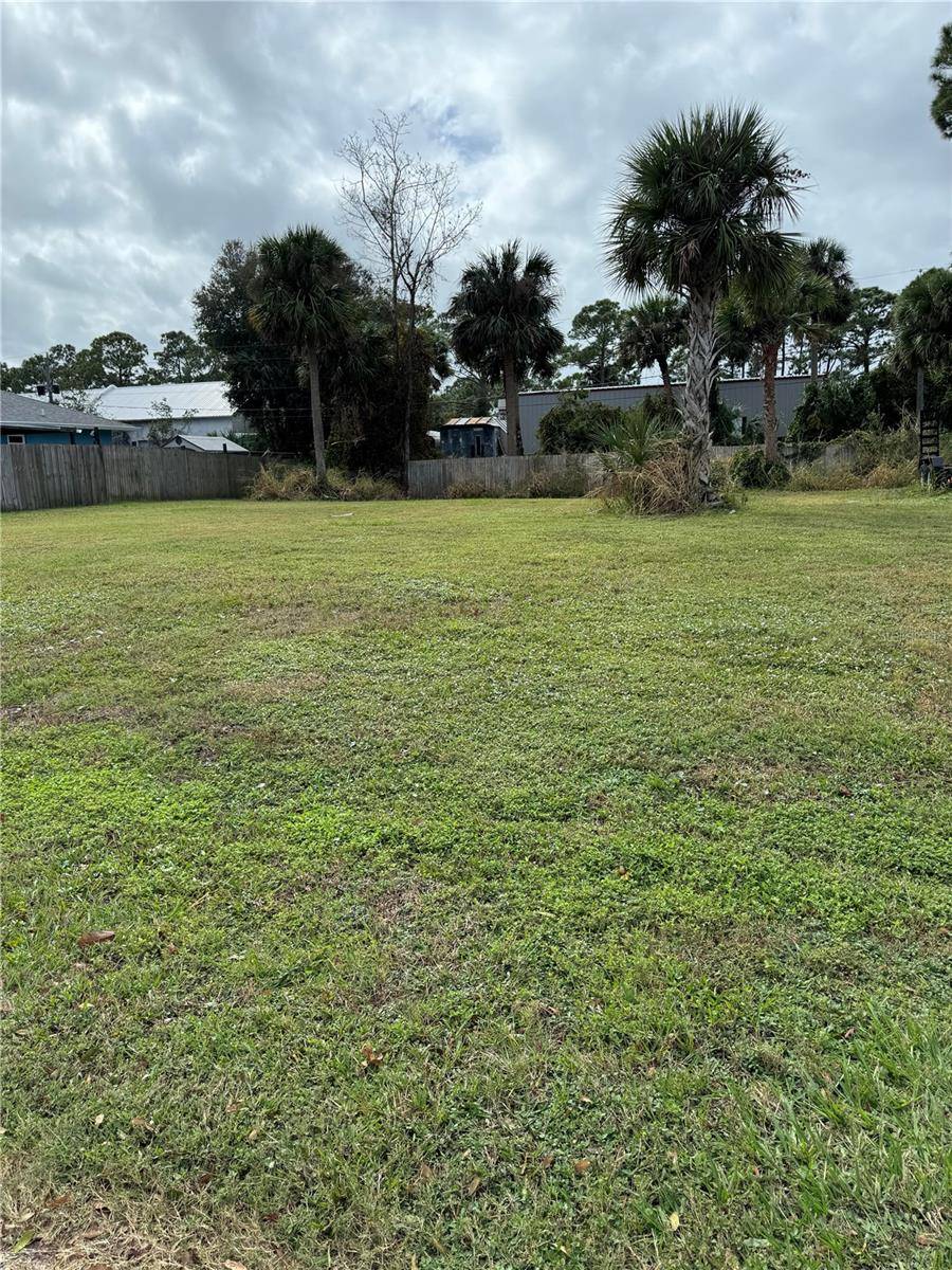 2340 FERN PALM DR, Edgewater, FL 32141