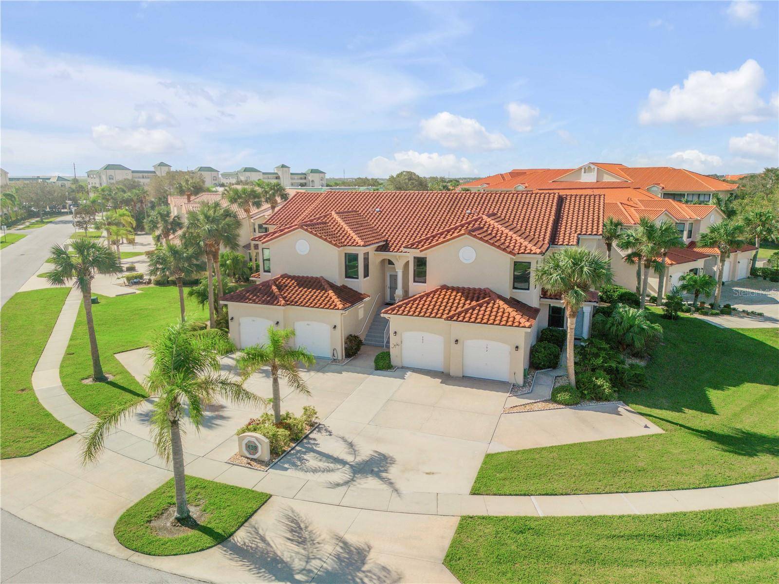 New Smyrna Beach, FL 32169,439 BOUCHELLE DR #201