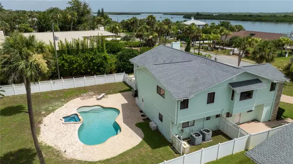 Edgewater, FL 32132,1012 S RIVERSIDE DR