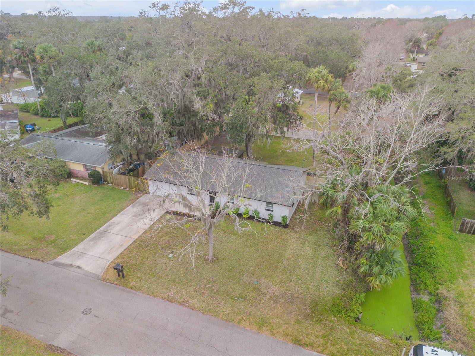 Edgewater, FL 32132,1622 PINE TREE DR