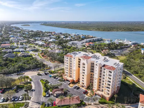 New Smyrna Beach, FL 32169,265 MINORCA BEACH WAY #204