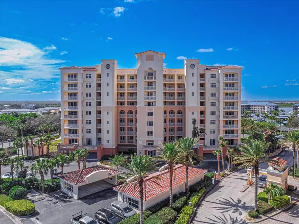 New Smyrna Beach, FL 32169,265 MINORCA BEACH WAY #204