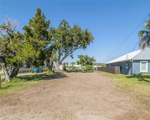 146 GARY AVE, Oak Hill, FL 32759