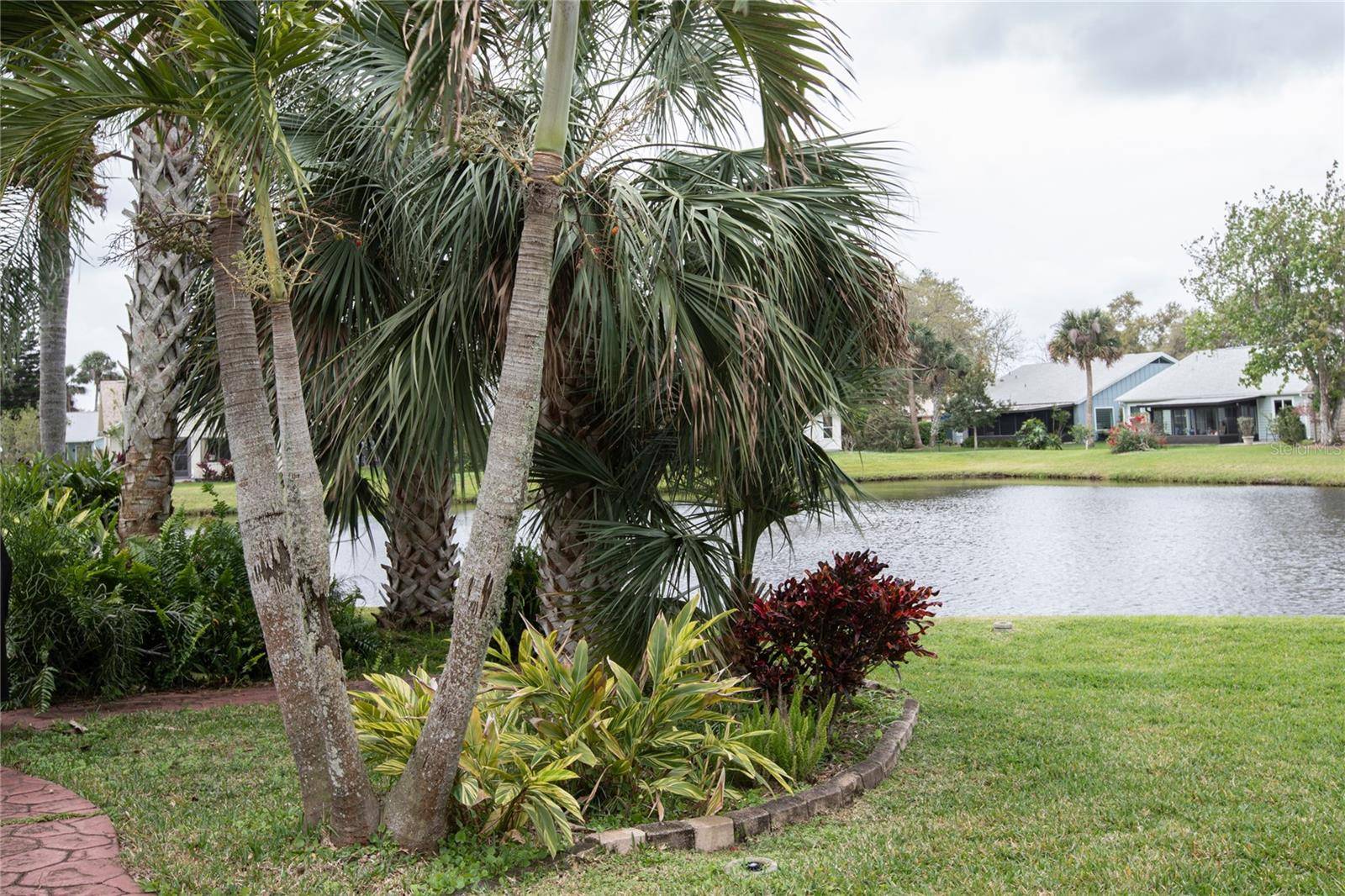 New Smyrna Beach, FL 32168,731 PINE SHORES CIR