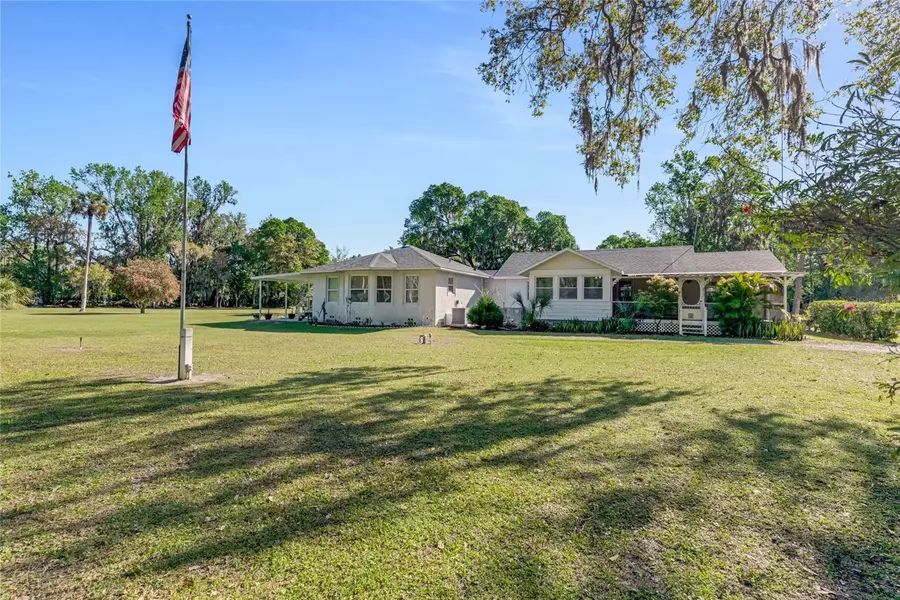 2111 OLD MISSION RD, New Smyrna Beach, FL 32168