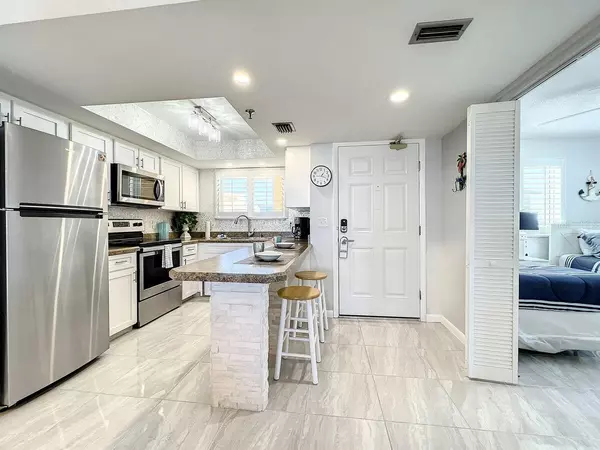 New Smyrna Beach, FL 32169,421 S ATLANTIC AVE #409