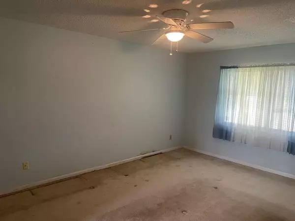 Edgewater, FL 32141,3048 UNITY TREE DR