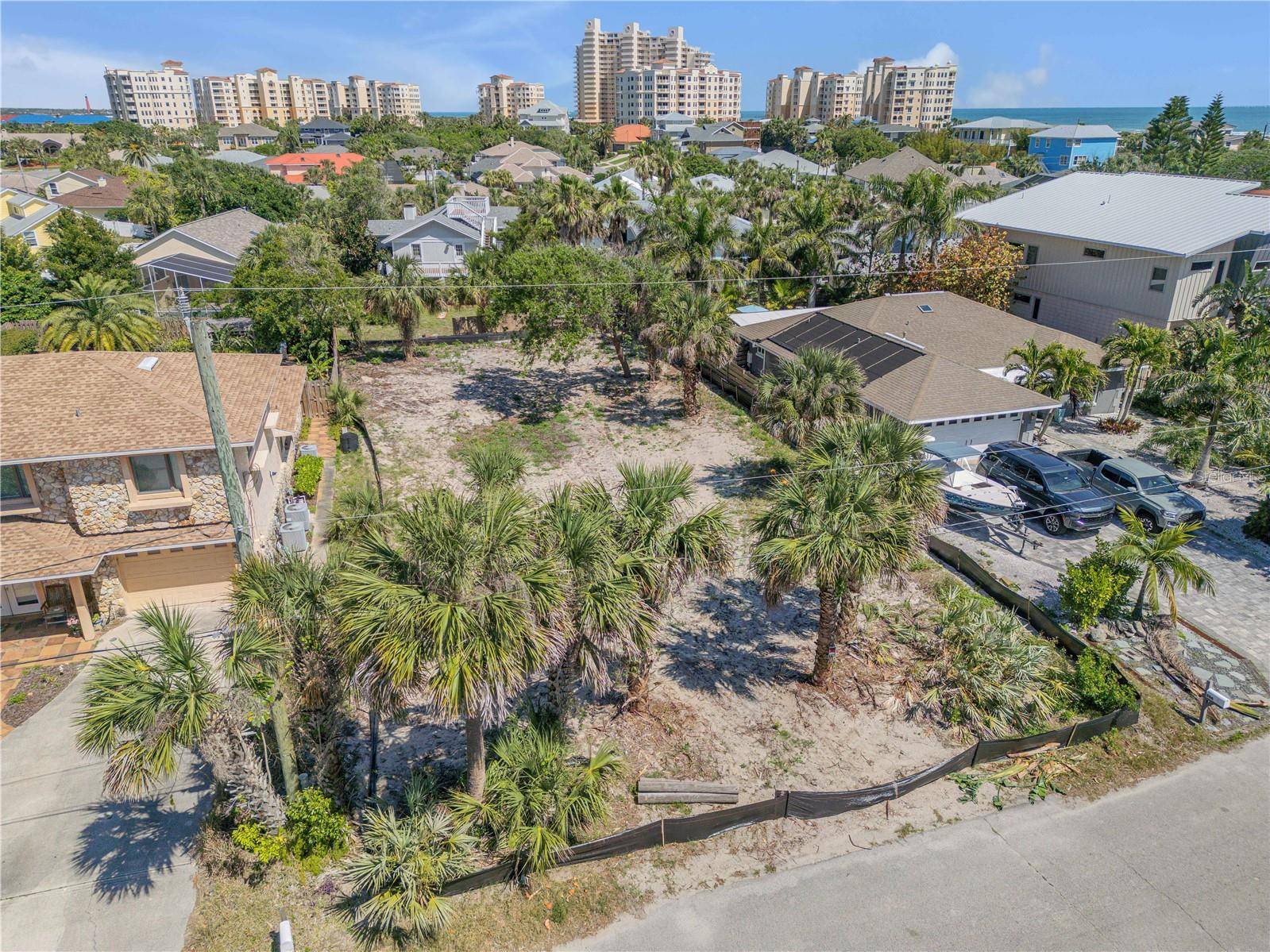 New Smyrna Beach, FL 32169,204 DUNE CIR