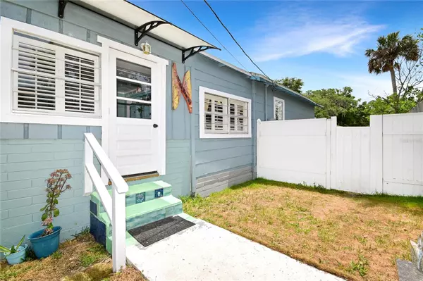 New Smyrna Beach, FL 32168,530 RONNOC LN