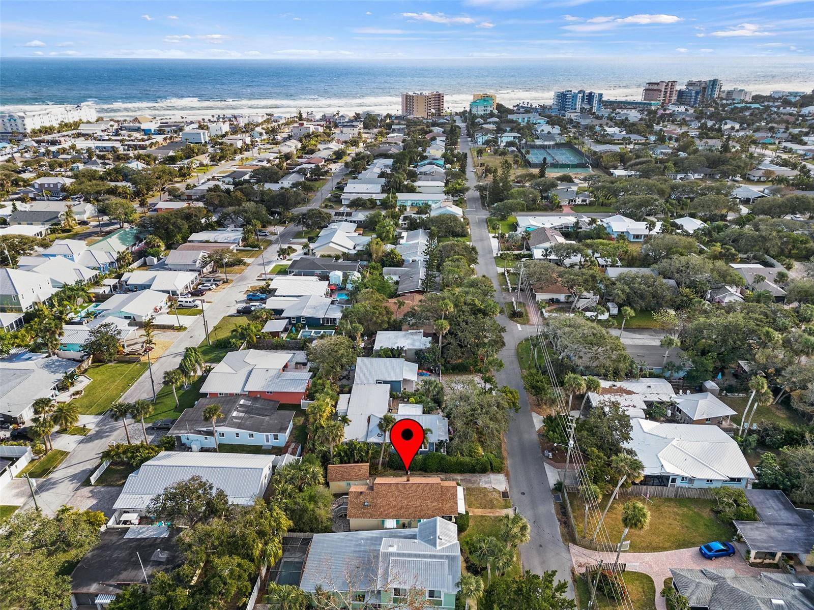 New Smyrna Beach, FL 32169,402 OAKWOOD AVE
