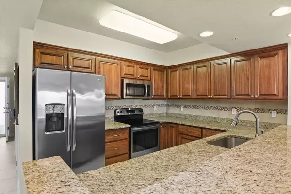 New Smyrna Beach, FL 32169,5300 S ATLANTIC AVE #19-403