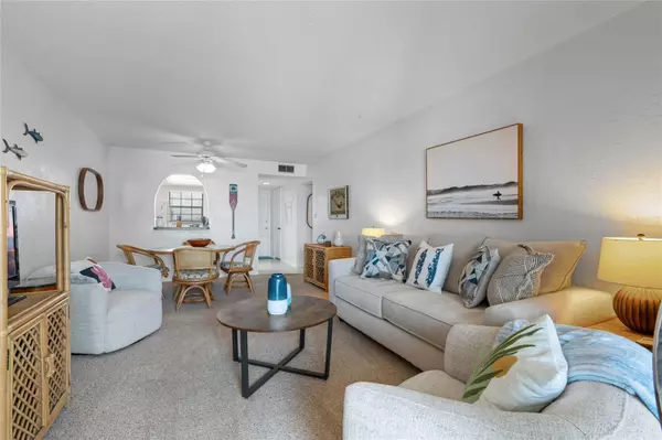 New Smyrna Beach, FL 32169,4201 S ATLANTIC AVE #402