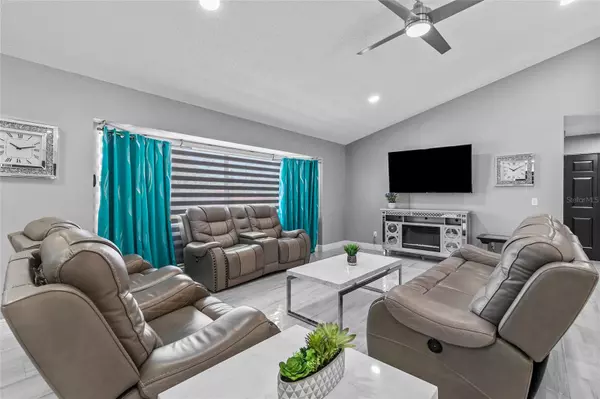 Edgewater, FL 32141,1845 WILLOW OAK DR