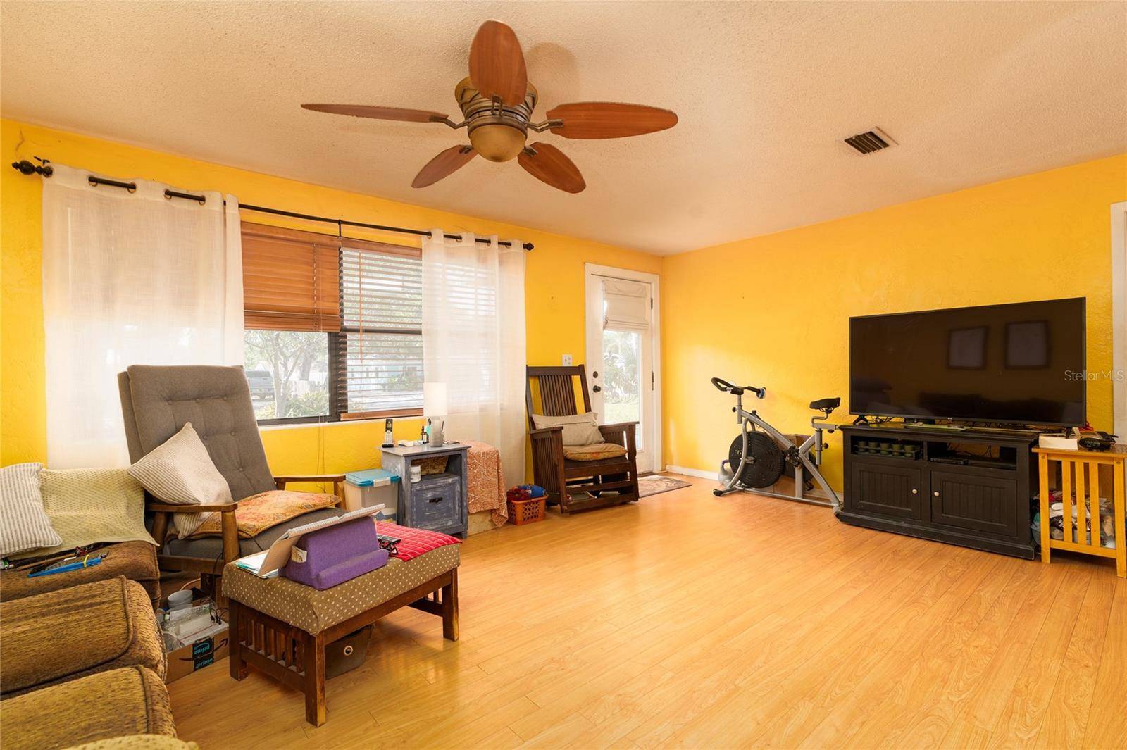 New Smyrna Beach, FL 32169,804 E 12TH AVE